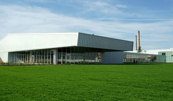 Industrial & corporate façade project — Tenaris cladding system